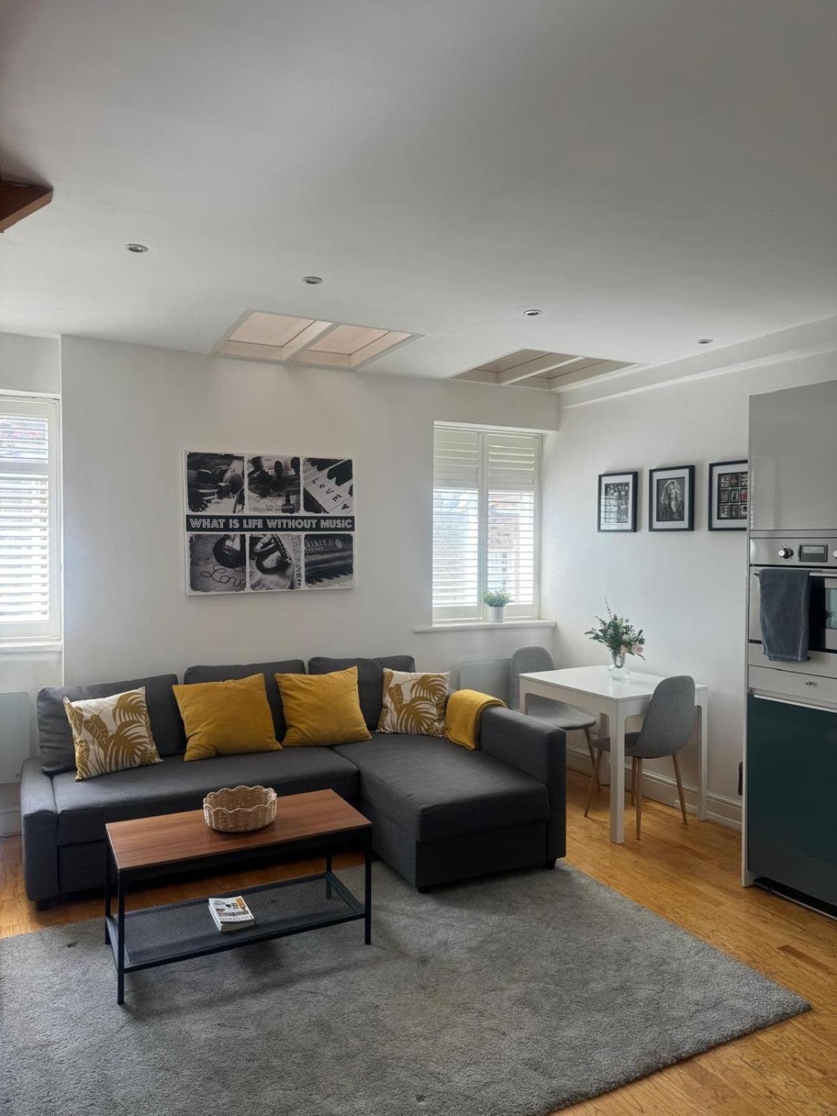 Tanya'S Flat-Lovely 1 Bed In The Heart Of Central לונדון מראה חיצוני תמונה